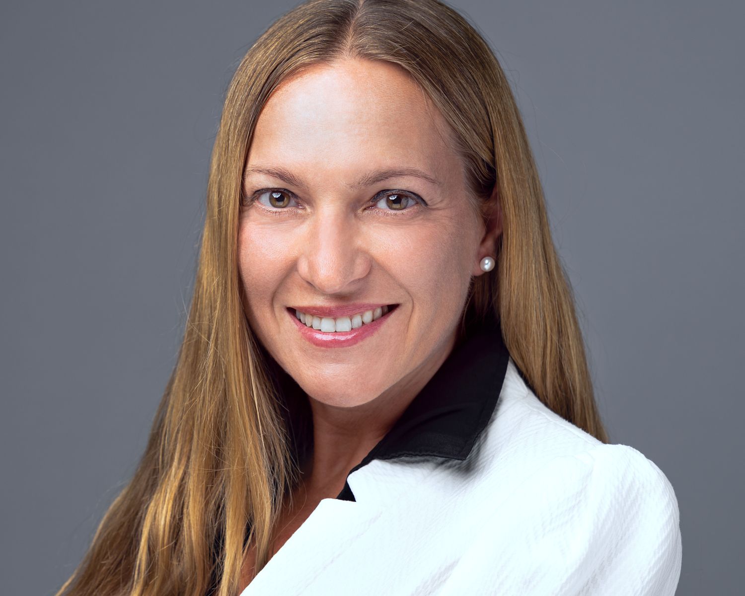 Corporate_Headshot_Irvine